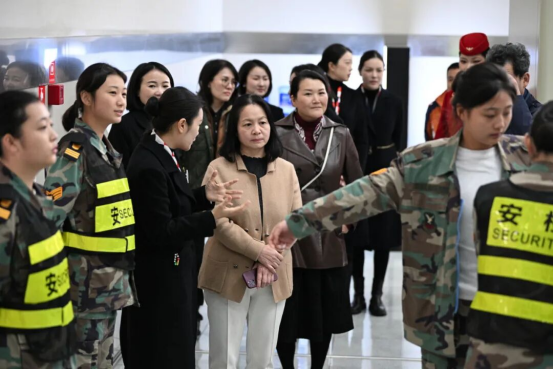首都机场航空安保有限公司领导一行莅临我院参观考察
